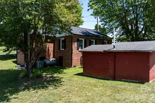 111 Cross Memorial Ave, Morganton, NC 28655 - Photo 19