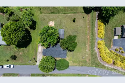 111 Cross Memorial Avenue, Morganton, NC 28655 - Photo 27
