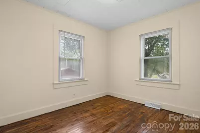 111 Cross Memorial Avenue, Morganton, NC 28655 - Photo 11