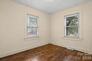 111 Cross Memorial Ave, Morganton, NC 28655 - Photo 11