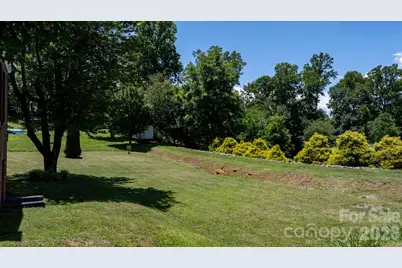 111 Cross Memorial Avenue, Morganton, NC 28655 - Photo 17