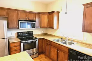 17 Lamar Ave, Asheville, NC 28803 - Photo 5
