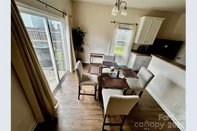 7803 Paper Birch Drive, Charlotte, NC 28215 - Photo 5