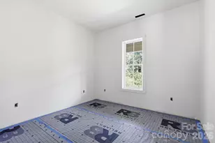 5762 Jeremiah Ct, Hickory, NC 28601 - Photo 11