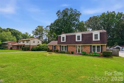 6419 Pencade Lane, Charlotte, NC 28215 - Photo 3