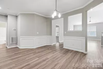4427 Glenlea Commons Drive, Charlotte, NC 28216 - Photo 23