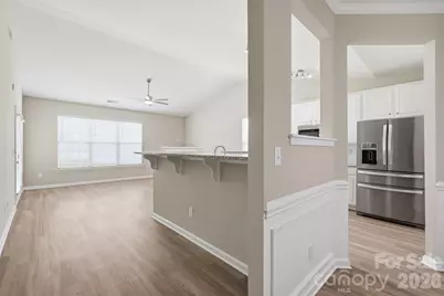 4427 Glenlea Commons Drive, Charlotte, NC 28216 - Photo 13