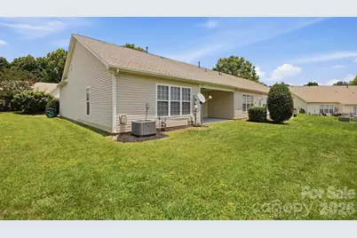 4427 Glenlea Commons Drive, Charlotte, NC 28216 - Photo 45