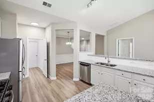4427 Glenlea Commons Dr, Charlotte, NC 28216 - Photo 17