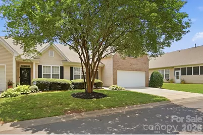 4427 Glenlea Commons Drive, Charlotte, NC 28216 - Photo 5