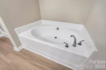 4427 Glenlea Commons Drive, Charlotte, NC 28216 - Photo 29