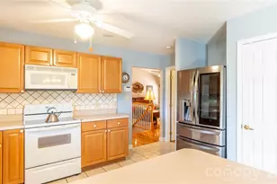 506 Brook Knoll Cir, Weaverville, NC 28787 - Photo 13