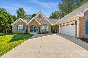 115 Country Club Dr, Morganton, NC 28655 - Photo 3