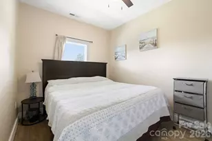 106 Thistle Field Dr, Asheville, NC 28806 - Photo 23