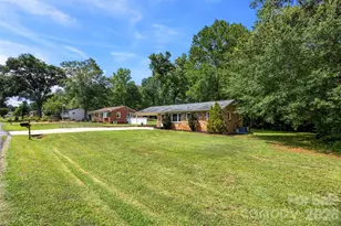 644 Dallas Spencer Mountain Rd, Dallas, NC 28034 - Photo 3
