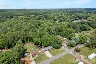 644 Dallas Spencer Mountain Rd, Dallas, NC 28034 - Photo 33