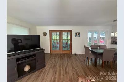 3755 21st Street NE, Hickory, NC 28601 - Photo 11