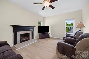 109 Oak Grove Ct, Fort Mill, SC 29715 - Photo 7
