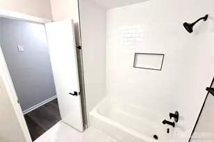 701 Archdale Dr, Charlotte, NC 28217 - Photo 15