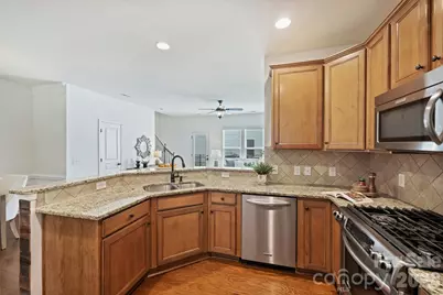 6408 Silver Star Lane, Charlotte, NC 28210 - Photo 9