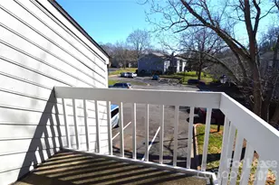 6117-C Heathstone Ln, Charlotte, NC 28210 - Photo 3