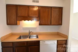 6117-C Heathstone Ln, Charlotte, NC 28210 - Photo 11