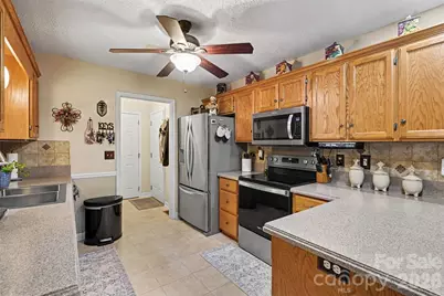 6007 Charlton Oaks Drive, Waxhaw, NC 28173 - Photo 3