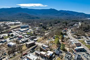 204 Sutton Ave, Black Mountain, NC 28711 - Photo 27