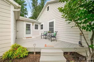 25 Nesbitt St, Waynesville, NC 28786 - Photo 3