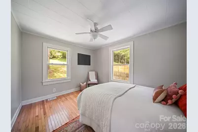 25 Nesbitt Street, Waynesville, NC 28786 - Photo 27