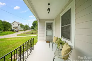 25 Nesbitt St, Waynesville, NC 28786 - Photo 29