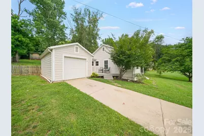 25 Nesbitt Street, Waynesville, NC 28786 - Photo 31