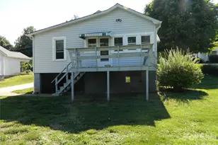 129 Edgebrook Pl NW, Lenoir, NC 28645 - Photo 3