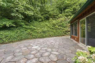 1026 High Top Mountain Rd, Whittier, NC 28789 - Photo 35