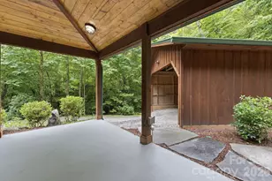 1026 High Top Mountain Rd, Whittier, NC 28789 - Photo 3