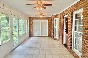 112 Mooreland Dr NE, Conover, NC 28613 - Photo 17