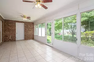 112 Mooreland Dr NE, Conover, NC 28613 - Photo 19