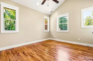 25 Shady Park Ln, Asheville, NC 28804 - Photo 21