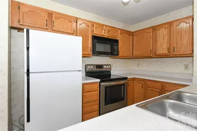 5008 Lawndale Drive, Greensboro, NC 27455 - Photo 11