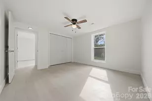 218 33rd St SW, Hickory, NC 28602 - Photo 11