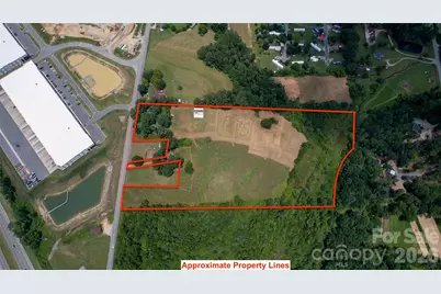 412 McMurray Road, Flat Rock, NC 28731 - Photo 3