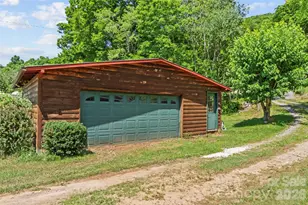 30 Clover Ln, Burnsville, NC 28714 - Photo 29