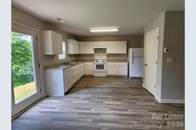 1127 Oswald T Drive, Newton, NC 28658 - Photo 5