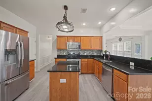 2237 Arbor Vista Dr, Charlotte, NC 28262 - Photo 13