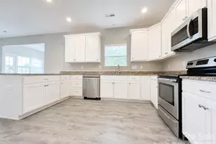 2482 Chatham Dr, Fort Mill, SC 29707 - Photo 3