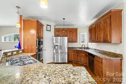 10130 Fairlea Drive, Charlotte, NC 28269 - Photo 15