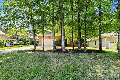 10130 Fairlea Drive, Charlotte, NC 28269 - Photo 3