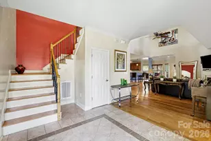 10130 Fairlea Dr, Charlotte, NC 28269 - Photo 7