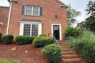 6648 Bunker Hill Cir, Charlotte, NC 28210 - Photo 1
