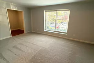 6648 Bunker Hill Cir, Charlotte, NC 28210 - Photo 3